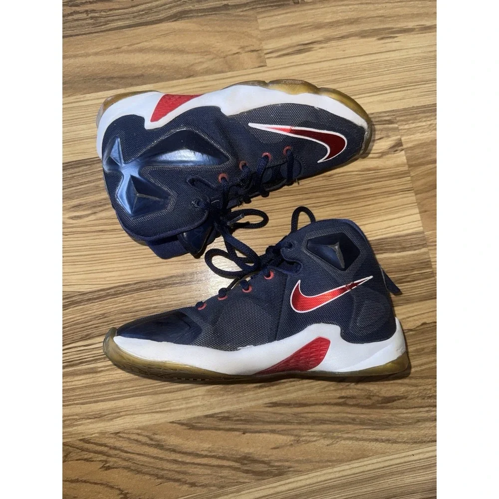 Nike LeBron 13 USA Shoes Size‎ 2Y 2 Kids Youth Boys Red White Blue